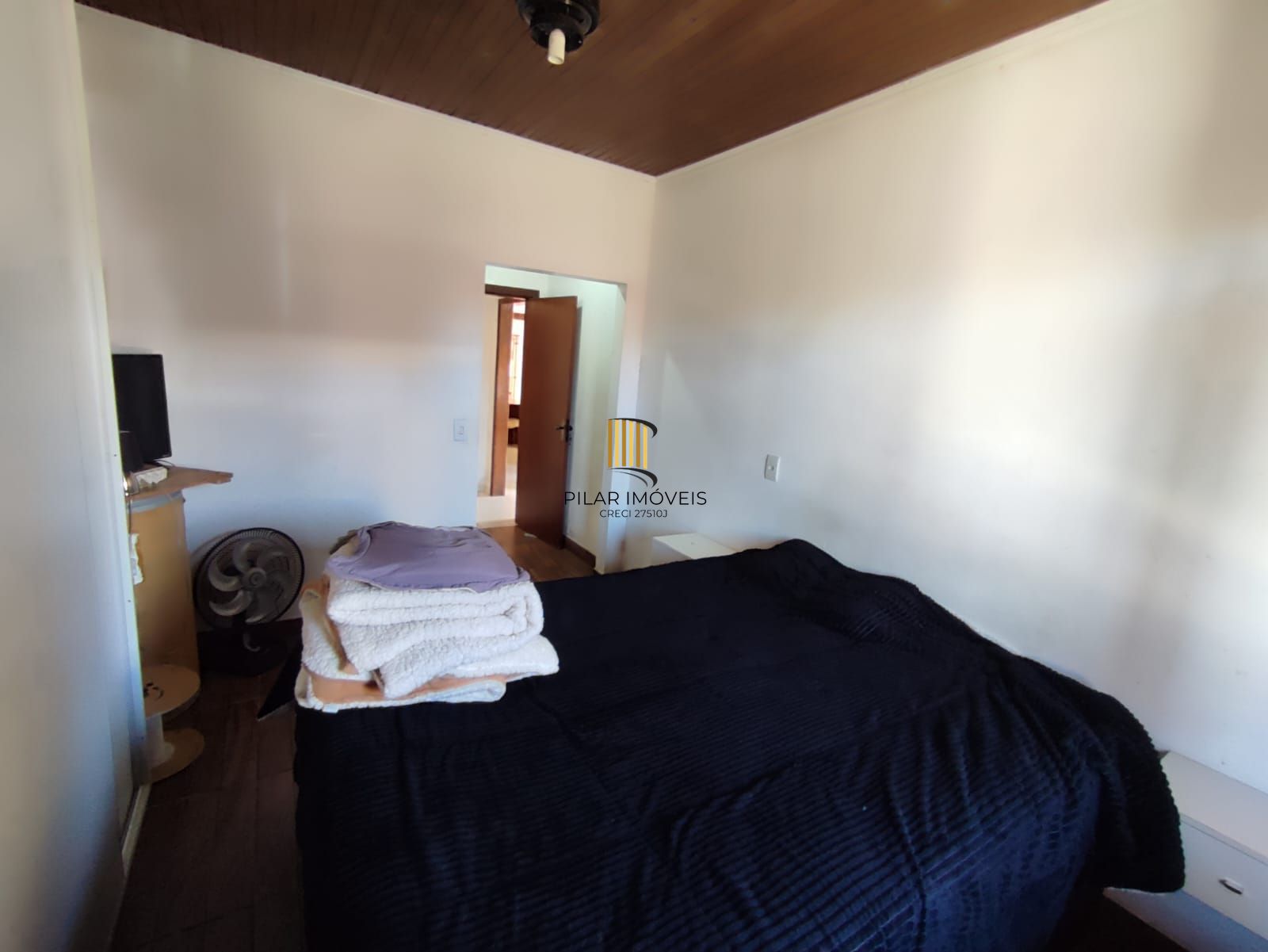 CASA NO BAIRRO IPANEMA  3 DORMITÓRIOS