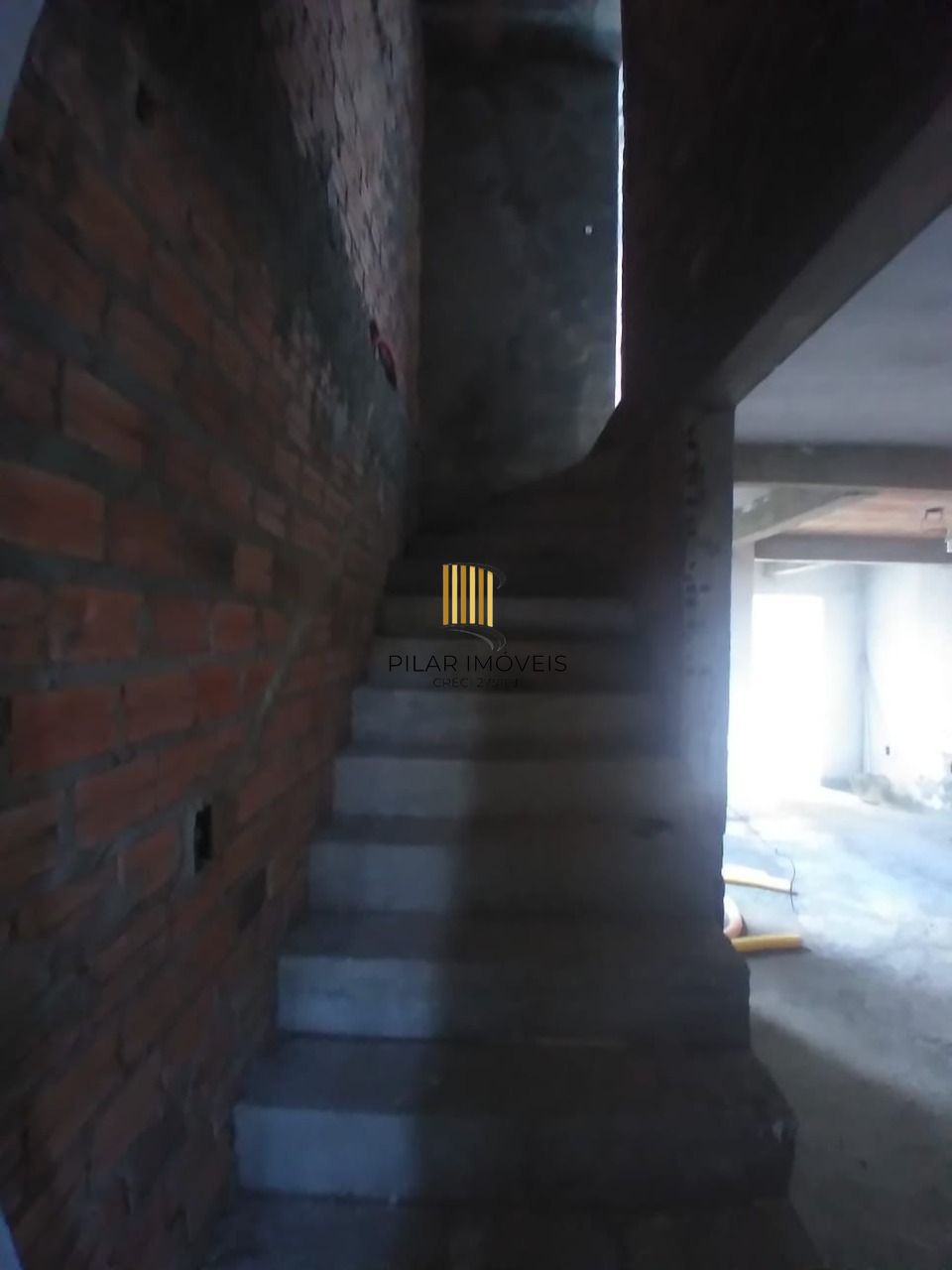 Sobrado no bairro Aberta dos Morros - 3 dormitórios - 1 suíte