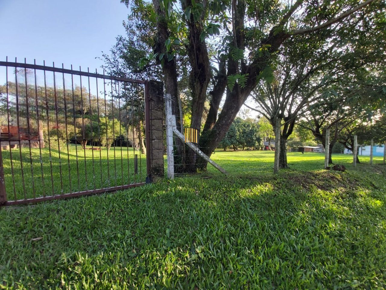Terreno no bairro Restinga