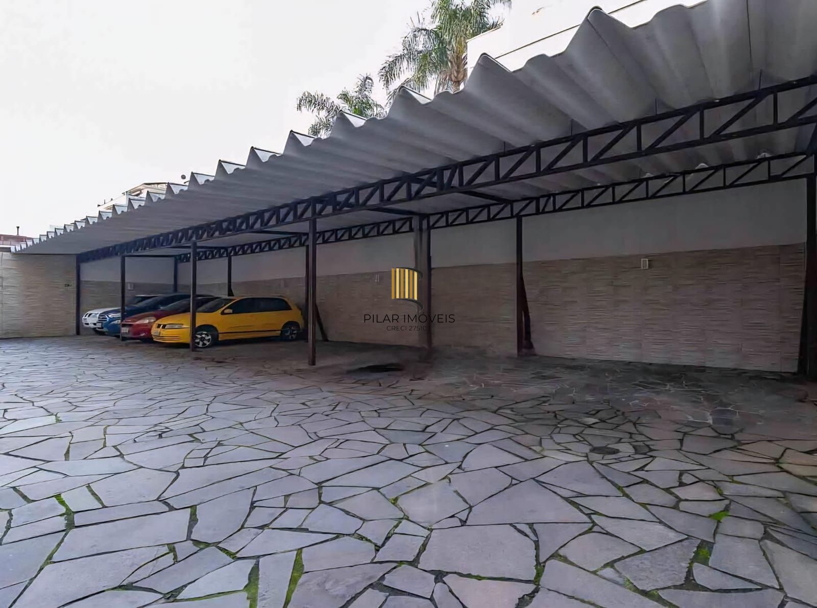 Apartamento no Bairro Jardim Lindóia -3 DORMITÓRIOS - 1 SUÍTE - 1 VAGA