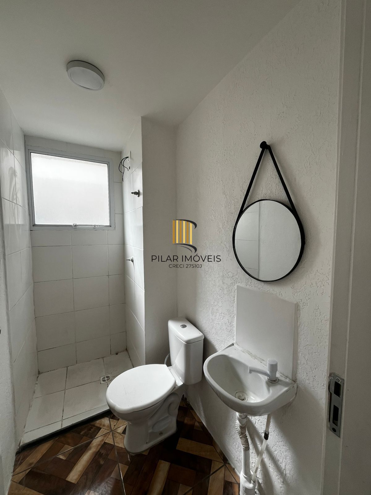 Apartamento 2 dormitório - 1 vaga de garagem - Bairro Restinga