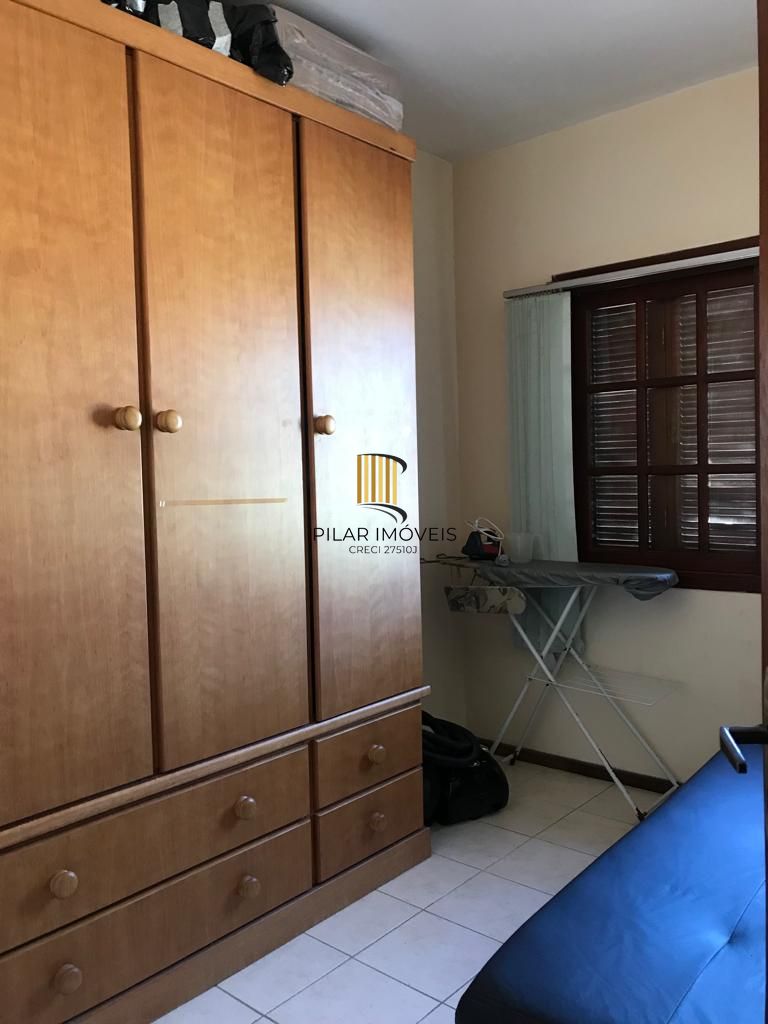 Sobrado semi mobiliado de 3 dormitorios sendo uma suite no bairro Hipica