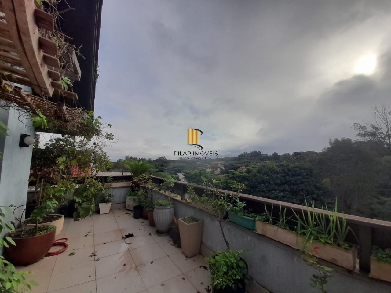 Apartamento no bairro Ipanema - 3 dormitórios - 1 suíte