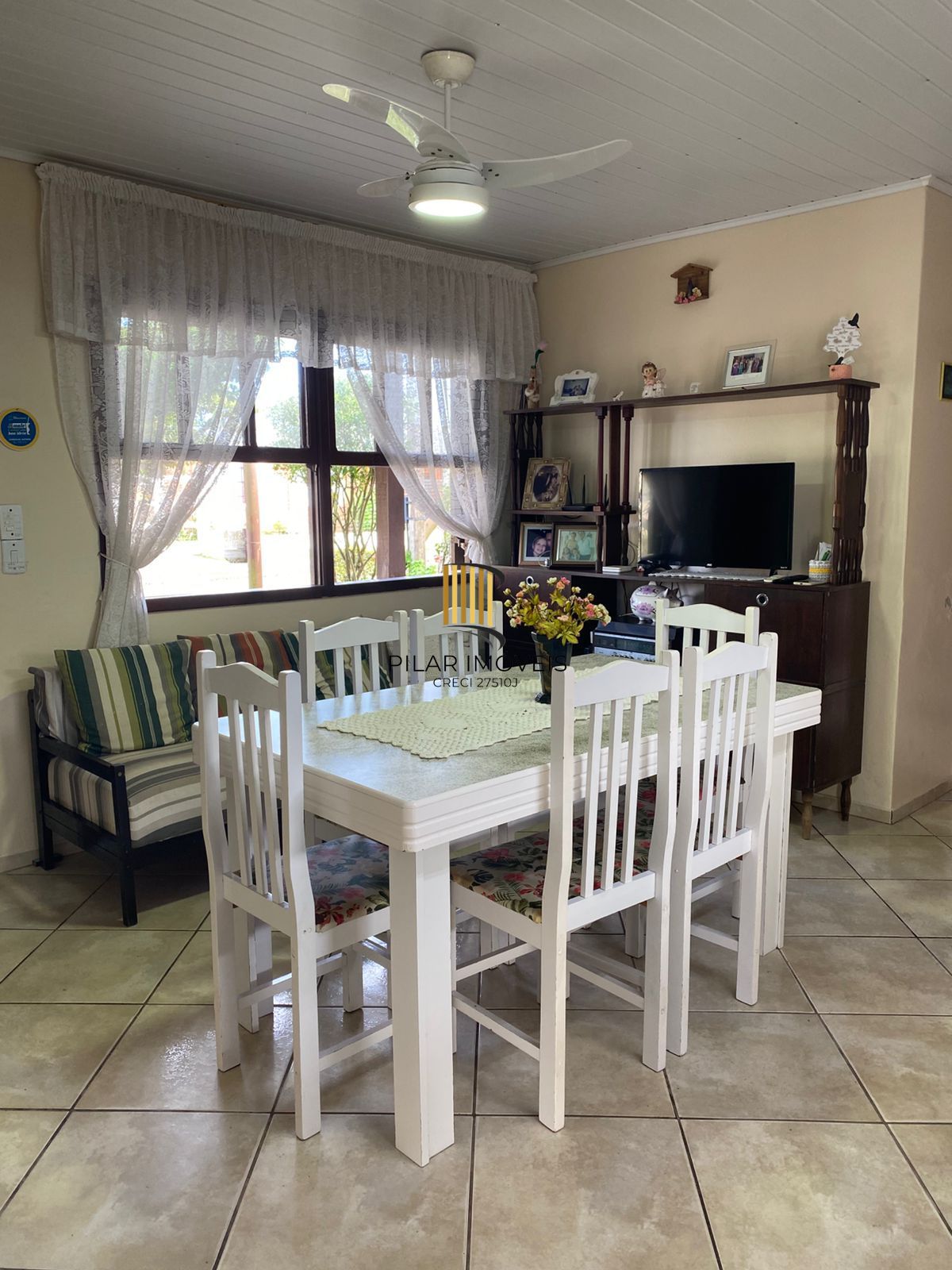 Casa em Cidreira com 4 dormitorios