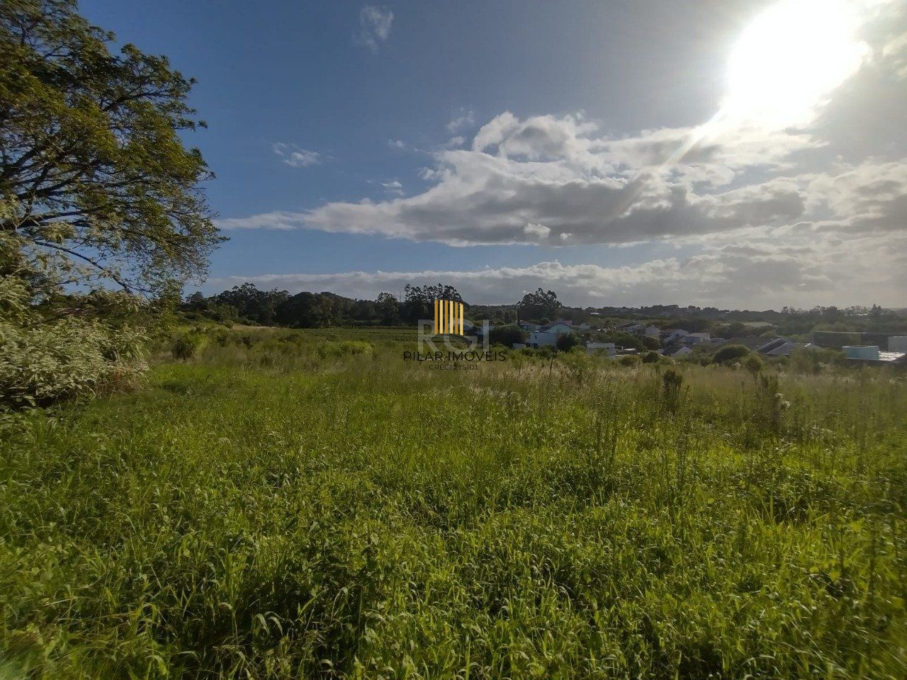 Área de terras no bairro Campo Novo