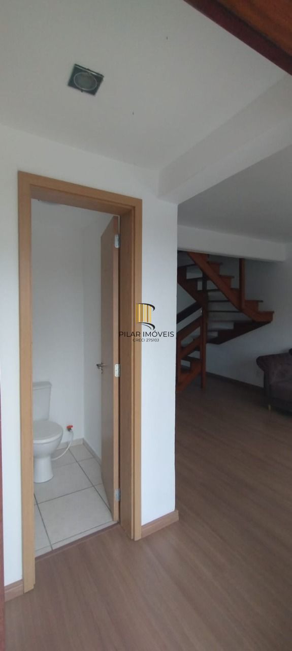 Sobrado no Bairro Hípica - 3 Dormitórios