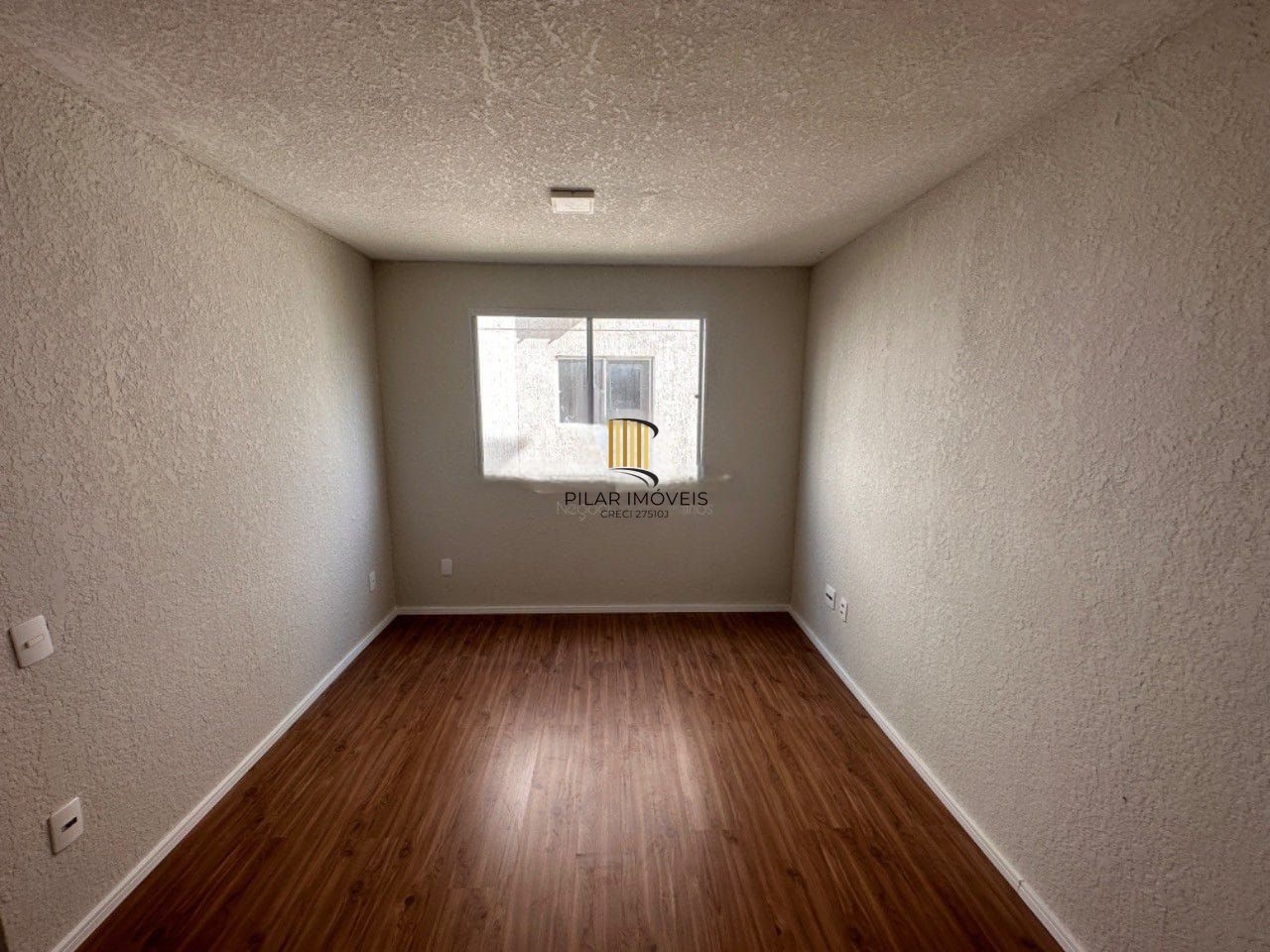 Apartamento na Restinga - 2 Dormitórios