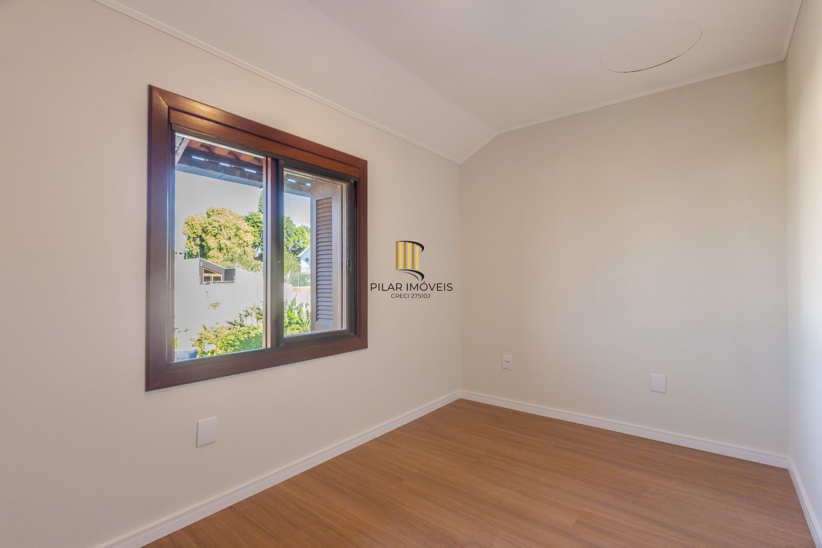 Excelente casa 3 dormitórios Bairro Tristeza