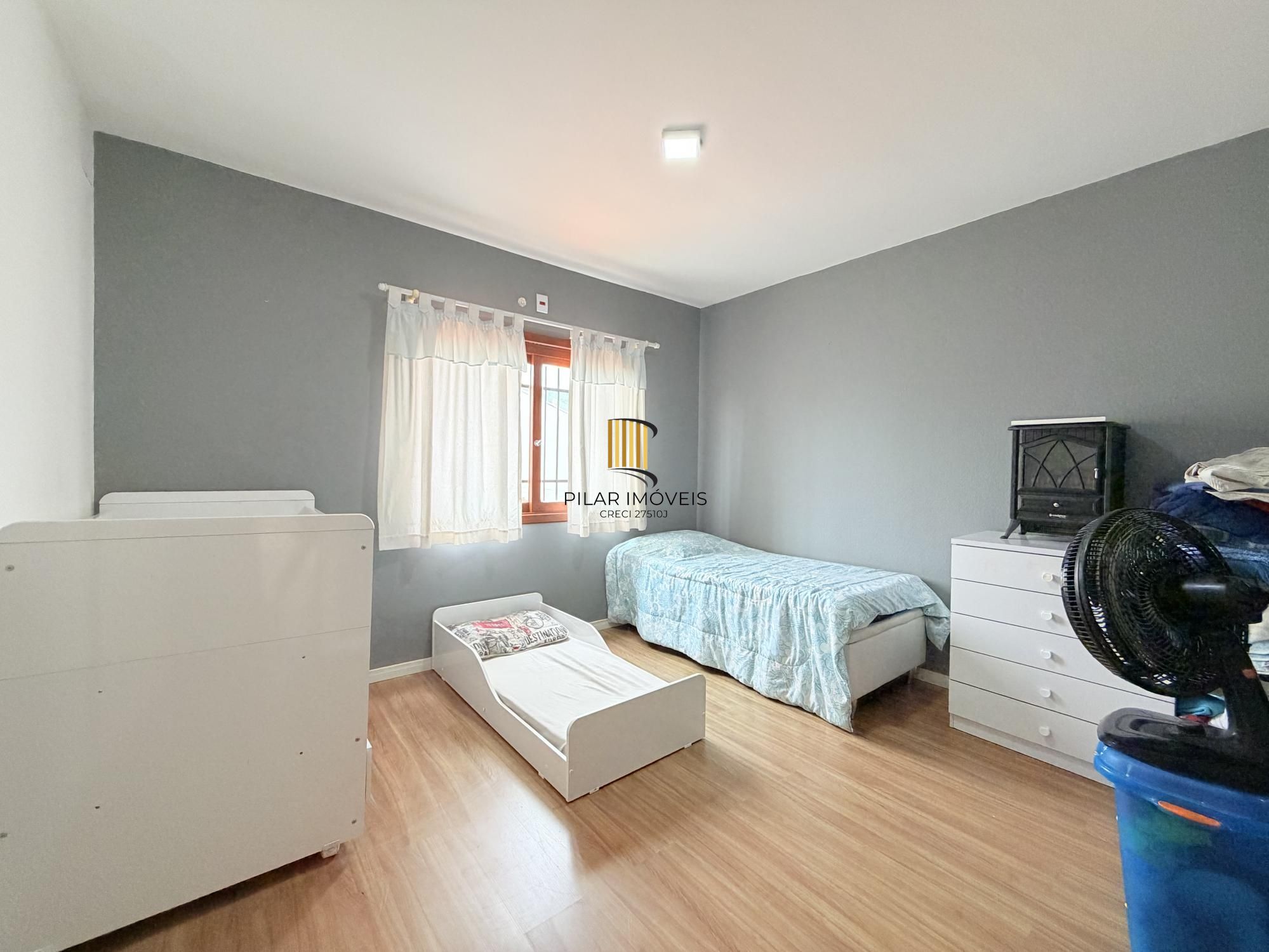 Casa de 2 dormitórios na hípica