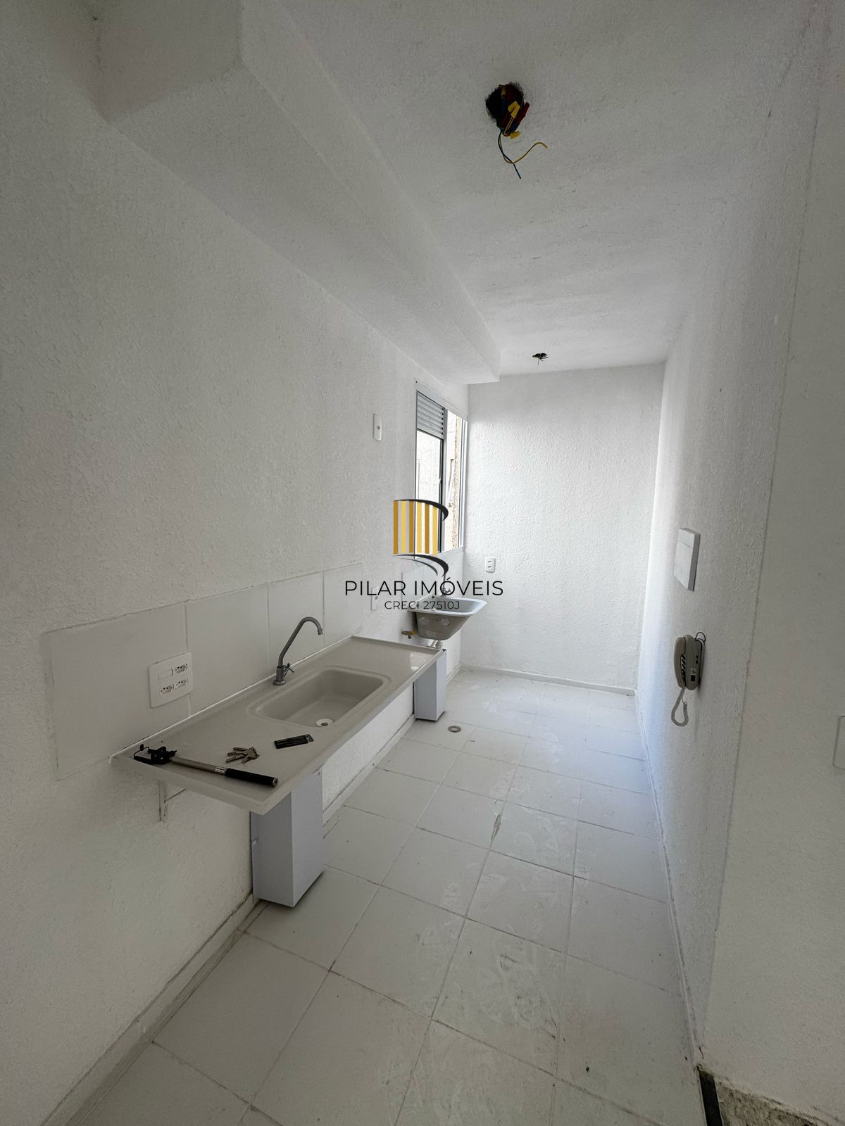 Apartamento no bairro Ipanema reformado - 2 dormitórios