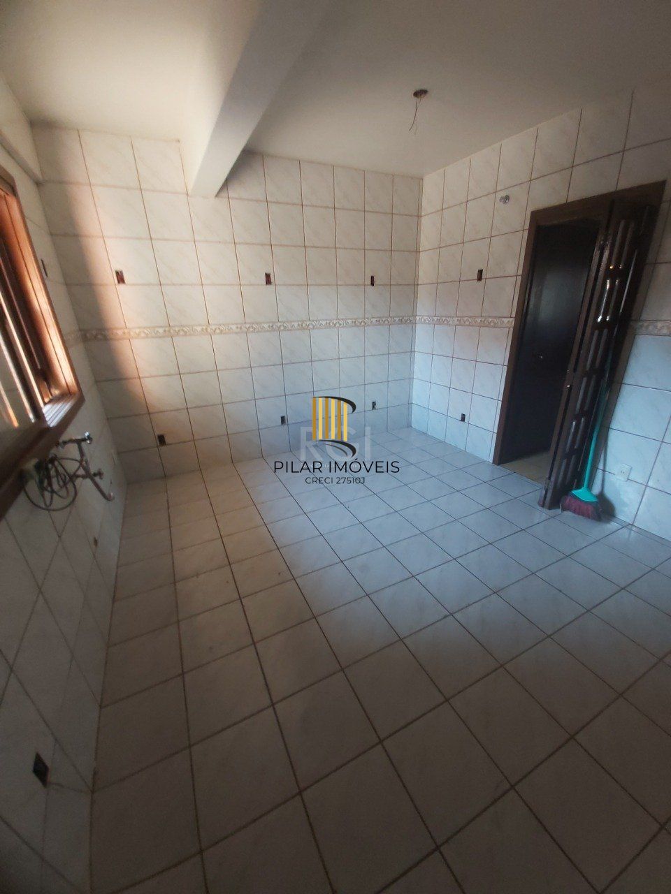 Casa no bairro Hípica - 3 dormitórios