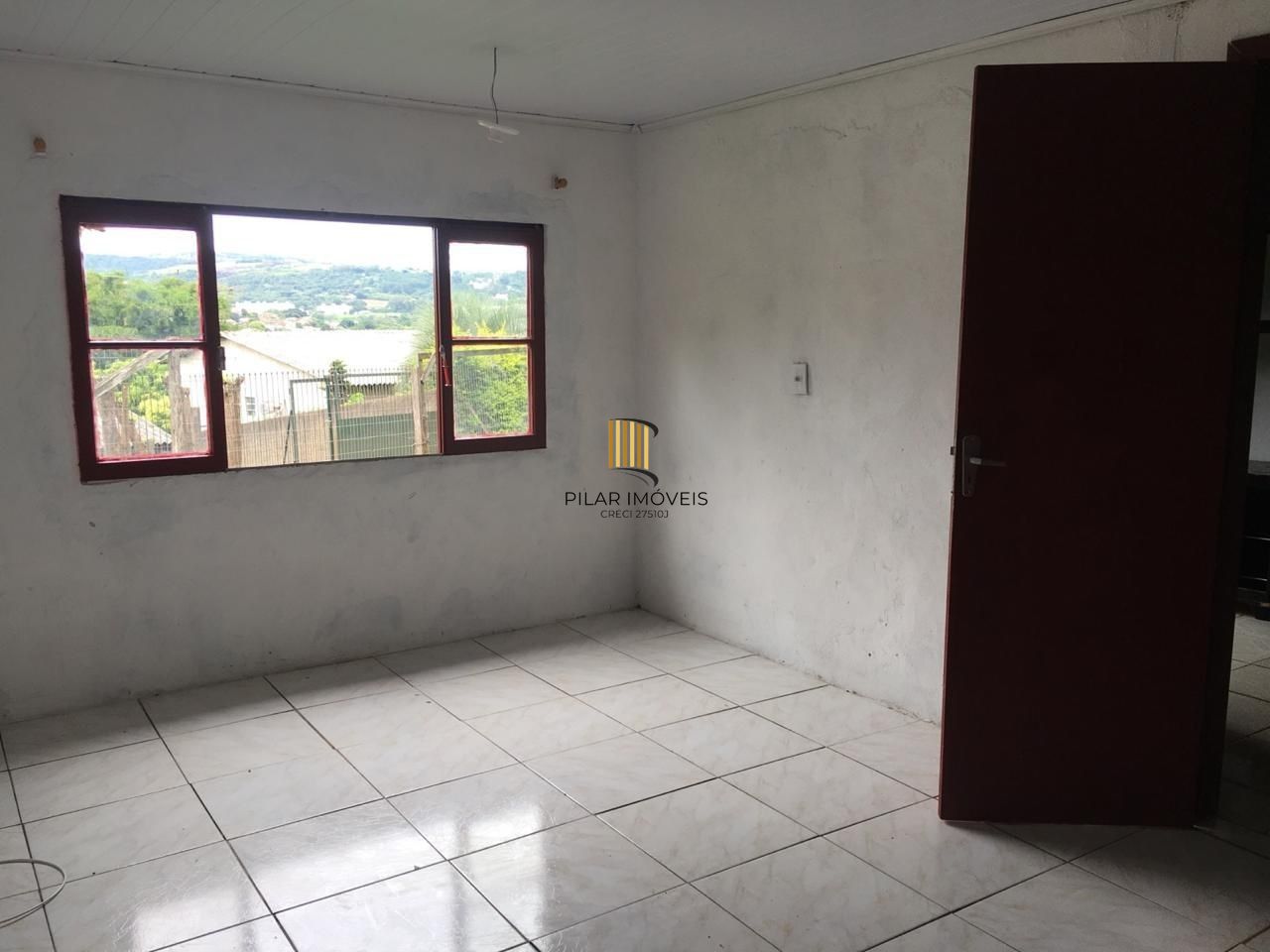 Casa no bairro Ipanema - 2 dormitórios