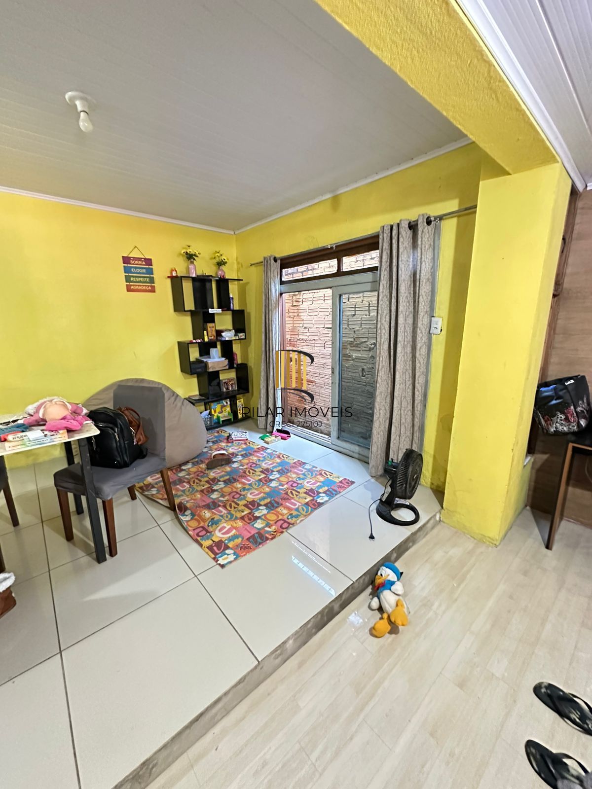 CASA NO BAIRRO RESTINGA