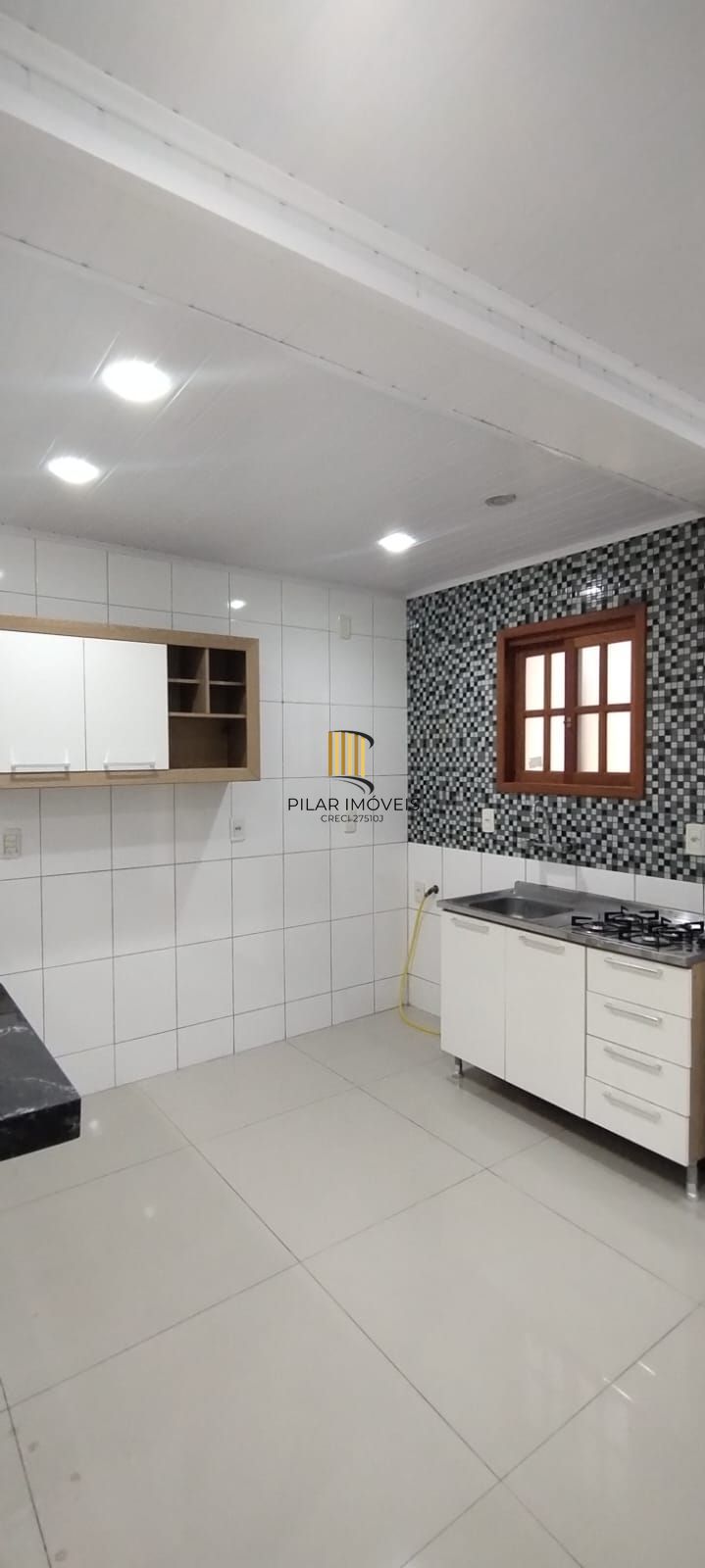 Casa no bairro Restinga - 4 dormitórios
