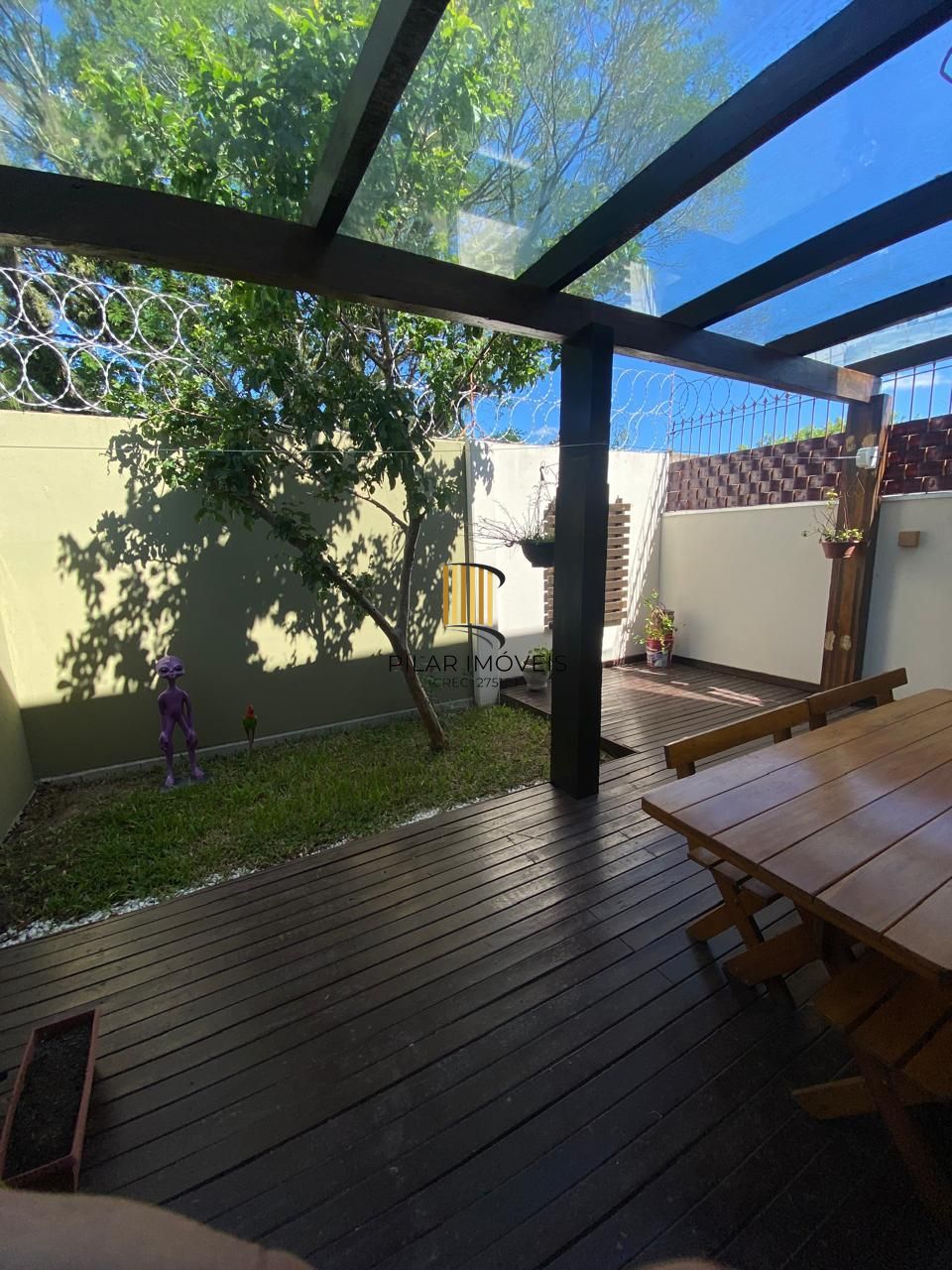 Casa de 3 Pavimentos no Bairro Aberta dos Morros