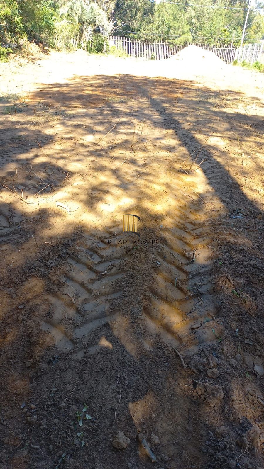 Amplo terreno no Bairro lomba do pinheiro