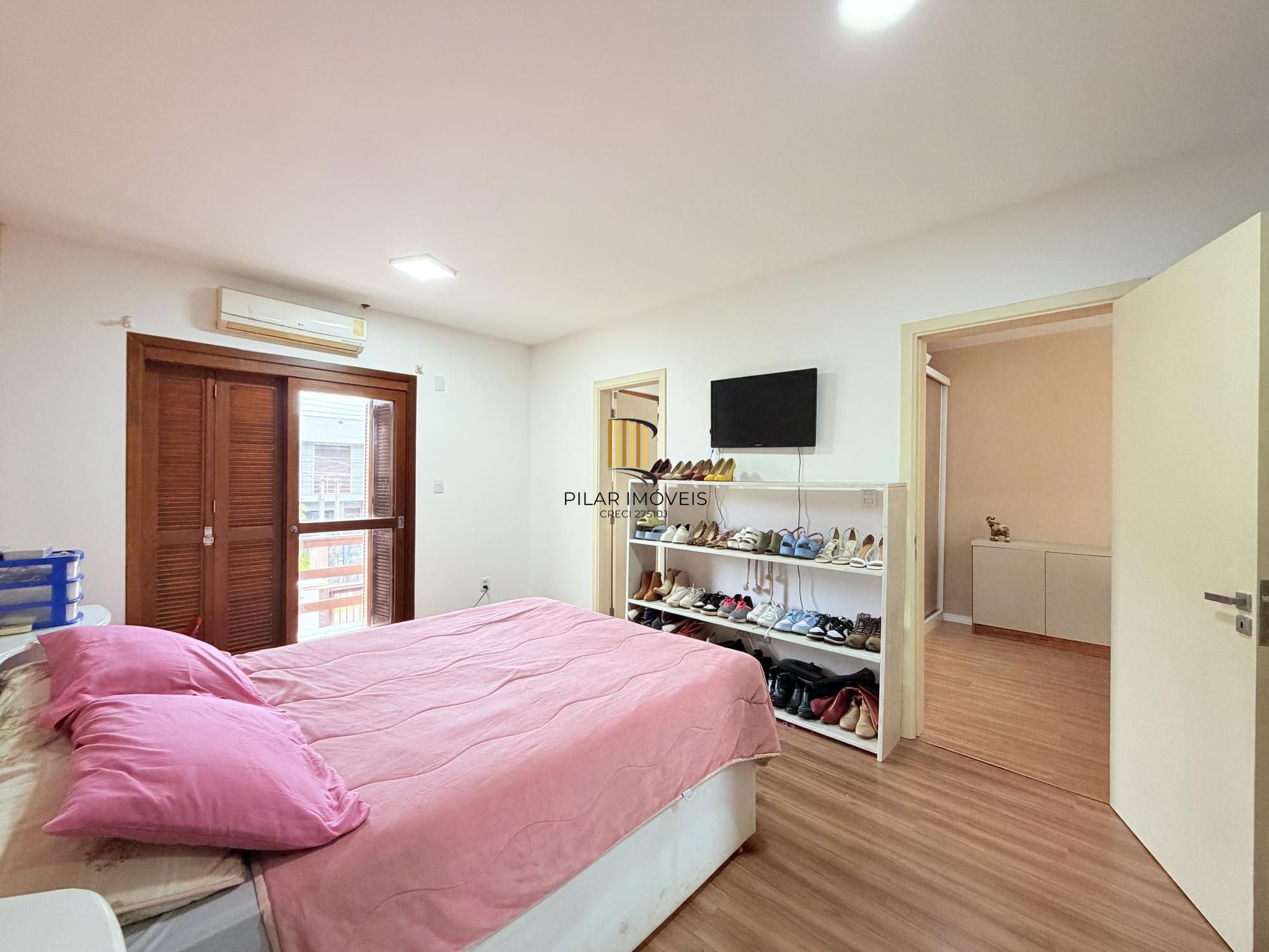 Casa de 2 dormitórios na hípica