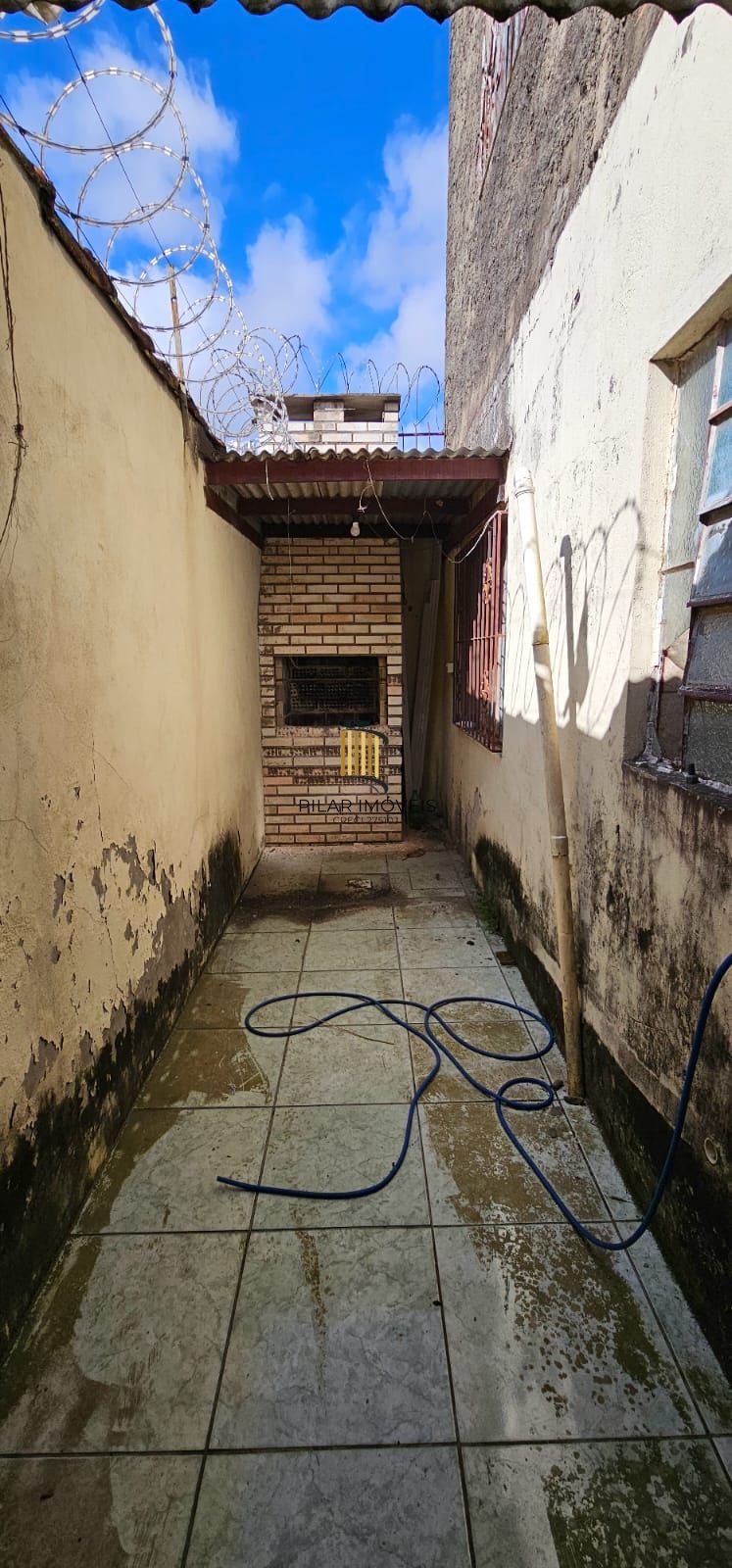 Casa no bairro Restinga - 3 dormitórios