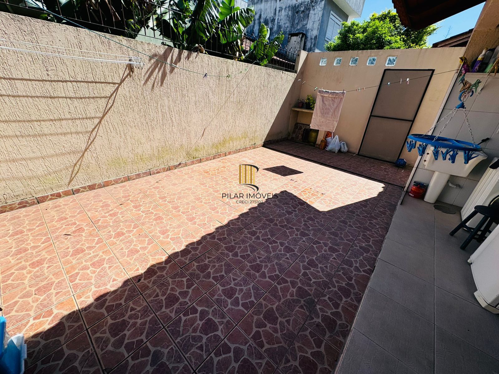 Casa no bairro Hípica - 3 dormitórios