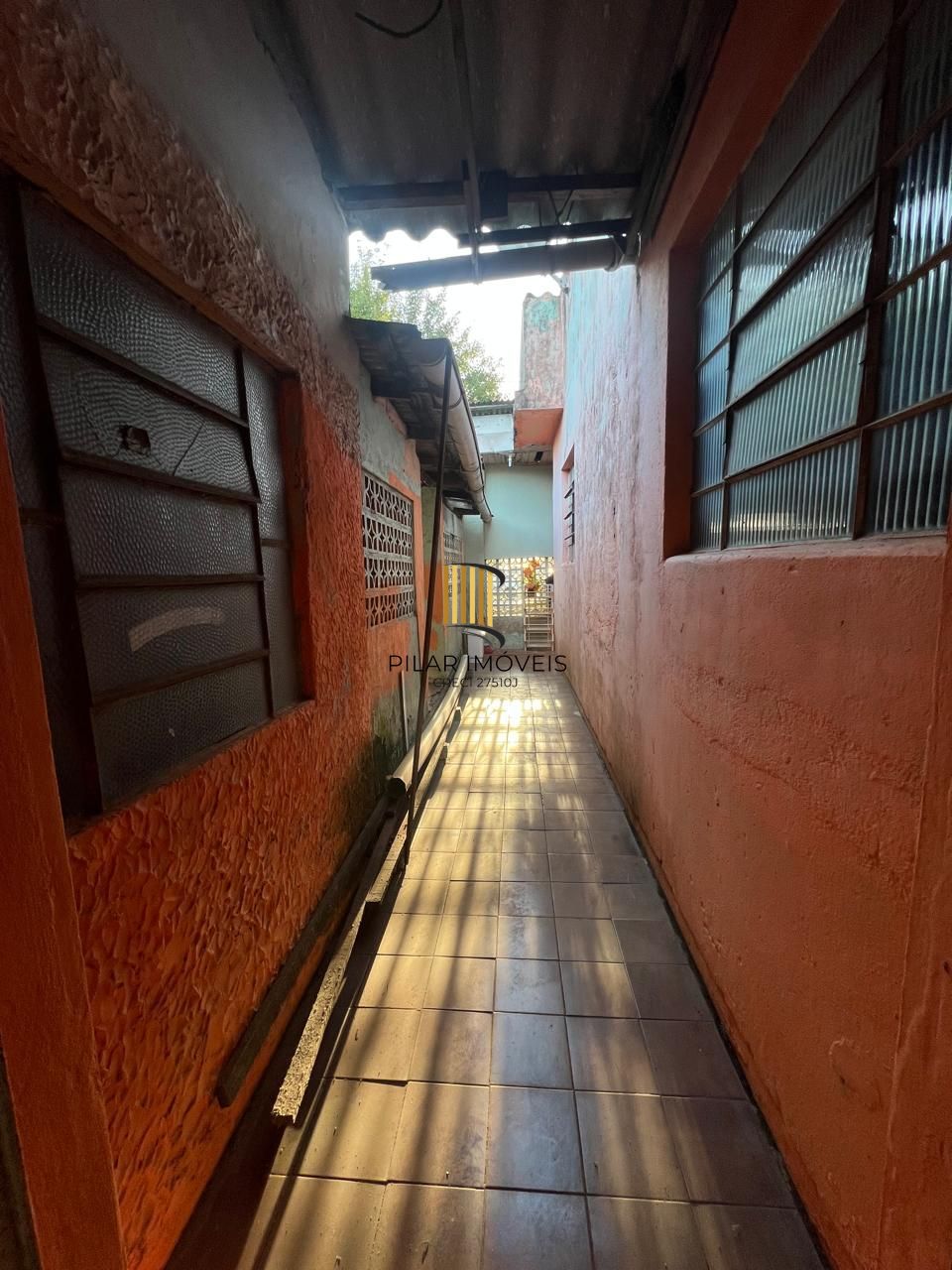 casa com 4 Dormitórios no Bairro Restinga