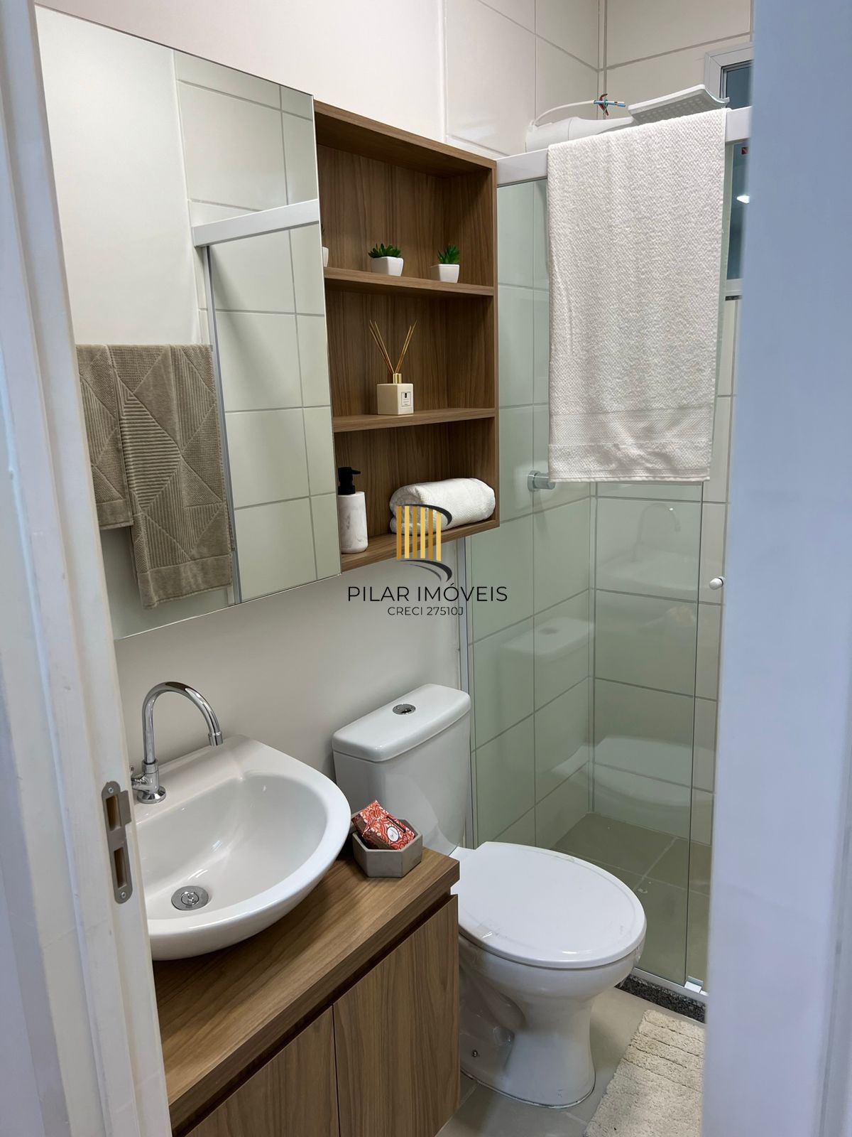 Ótimo apartamento Gardem de 2 dormitórios no bairro Campo Novo