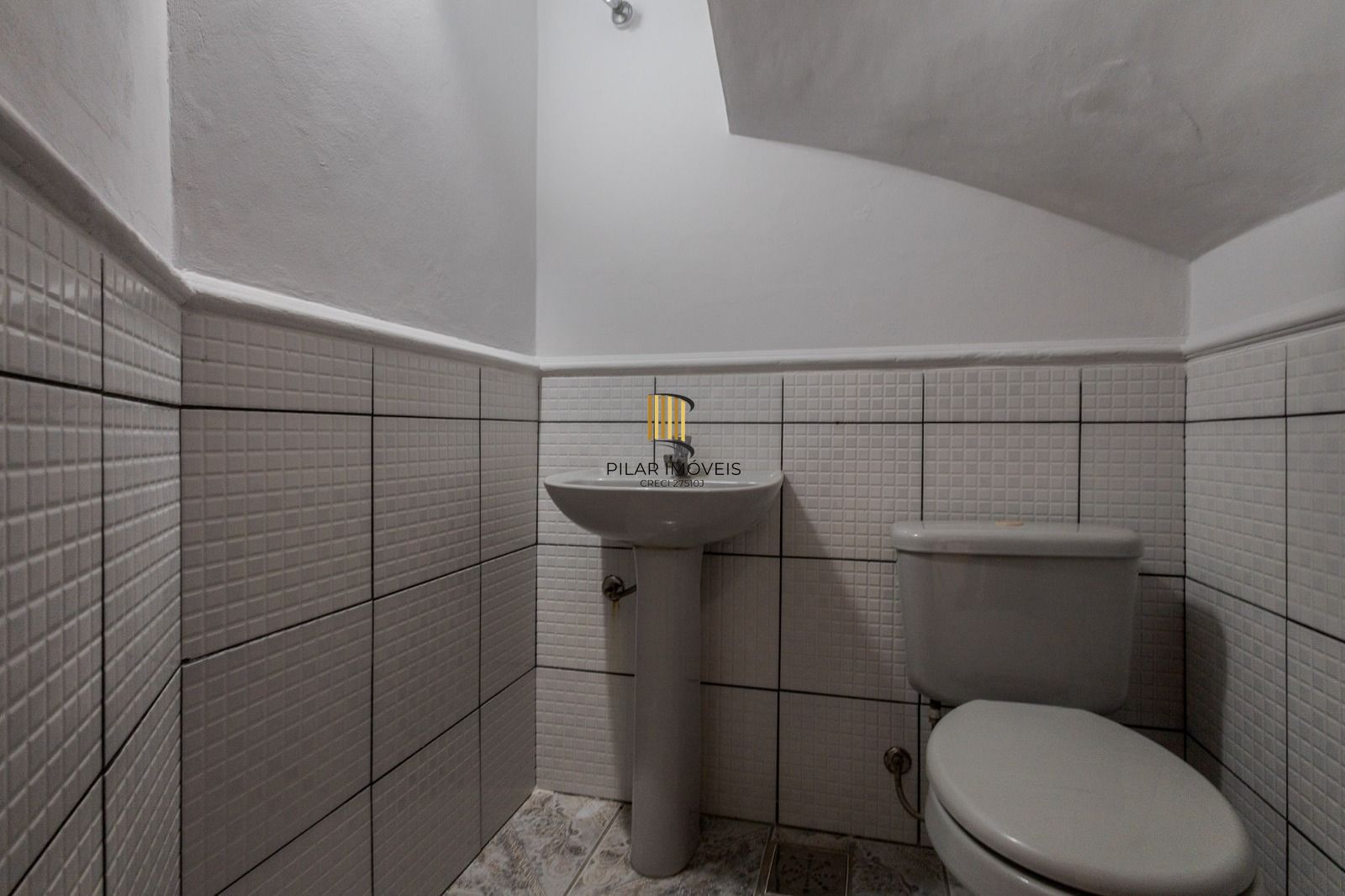 Casa em condomínio - 3 dormitórios