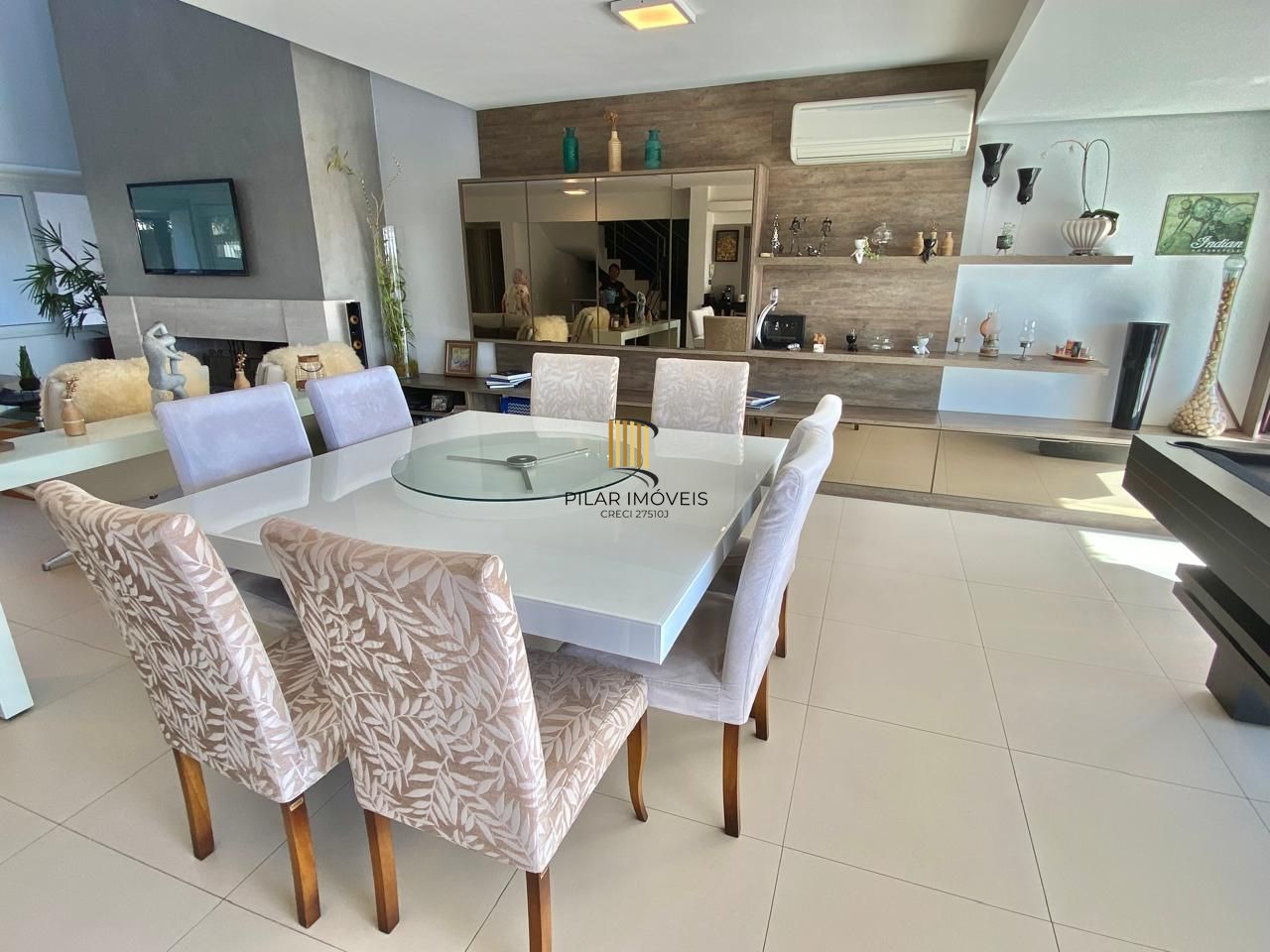 Casa em Ipanema com 4 Dormitórios sendo 3 Suíte