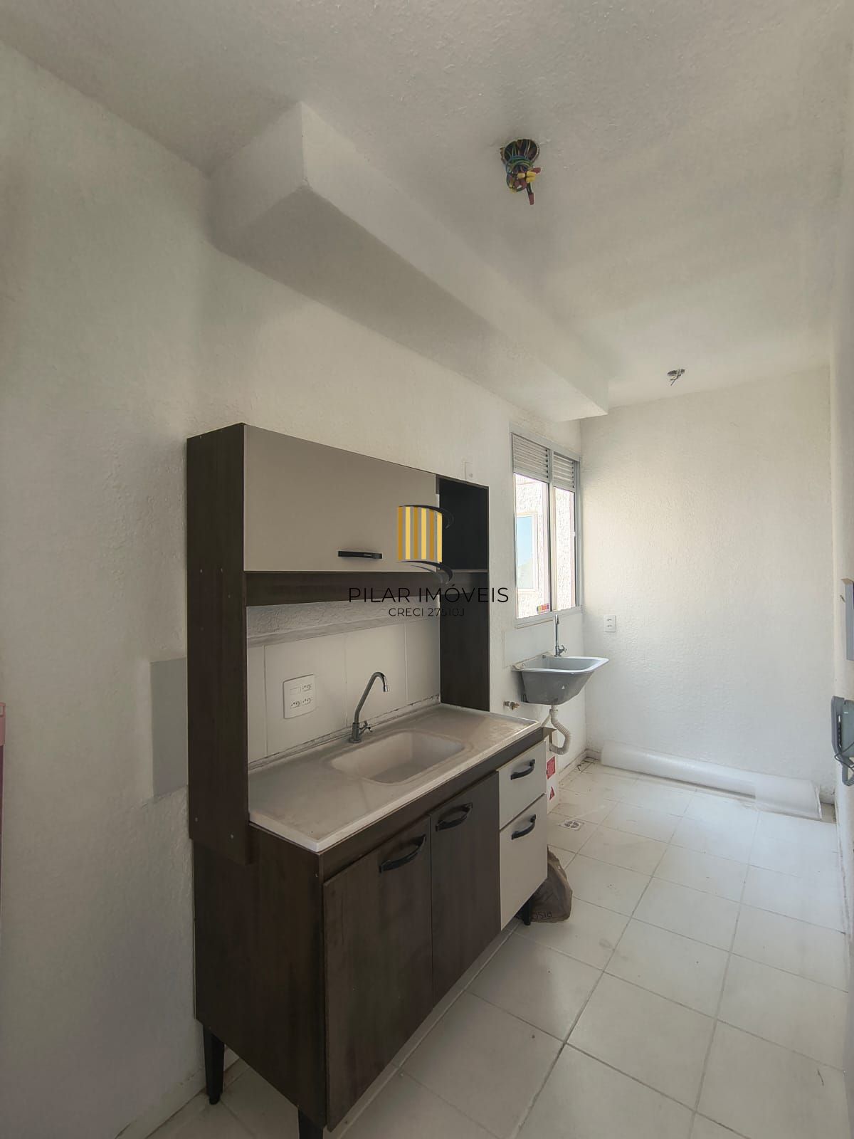 Apartamento de 2 dormitórios na Restinga