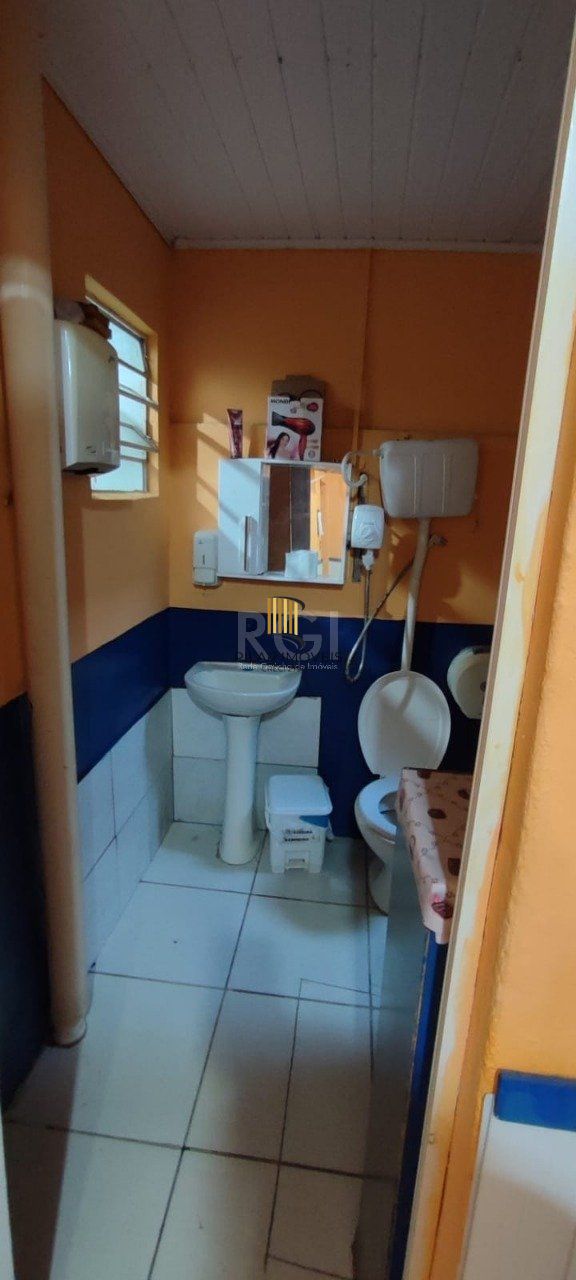 Prédio Comercial - (Creche) no Bairro Restinga