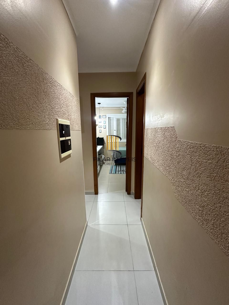 CASA DE ESQUINA NO MORADAS DO SUL - 4 DORMITÓRIOS