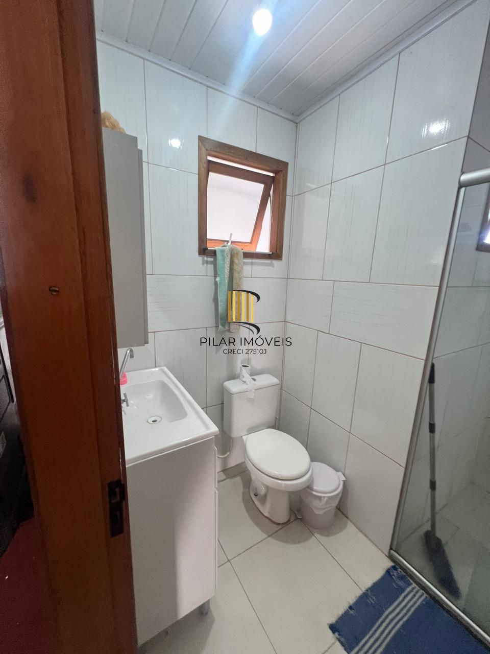 Casa a venda no Bairro Hípica - 3 dormitórios - 2 vagas