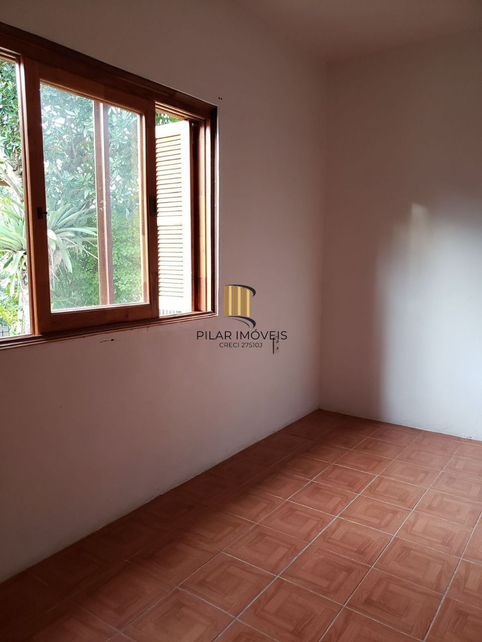 Casa para Venda - 300m², 5 dormitórios, 4 vagas - Vila Nova