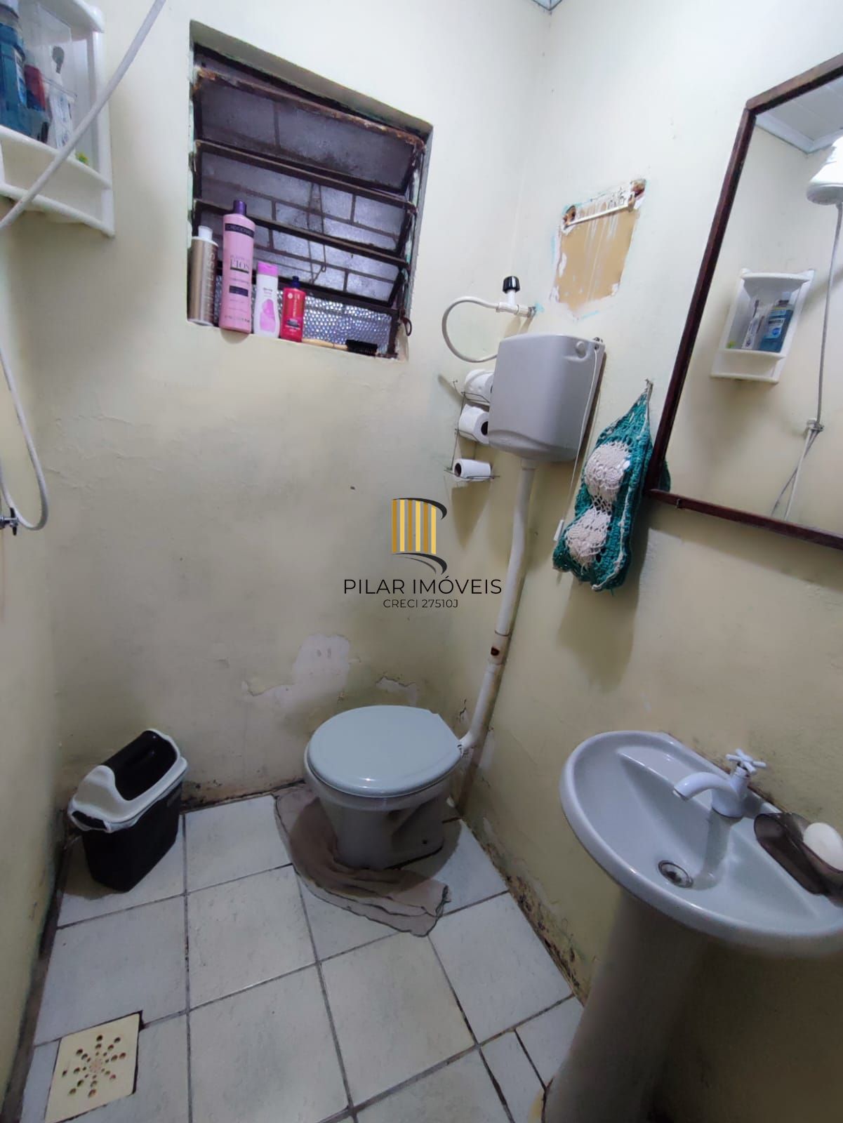 Casa de 3 dormitórios - Bairro restinga