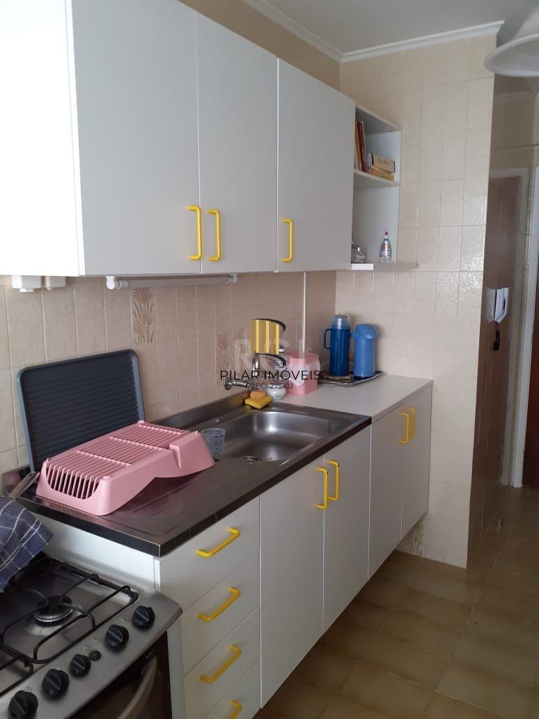 Apartamento no bairro Auxiliadora - 4 dormitórios