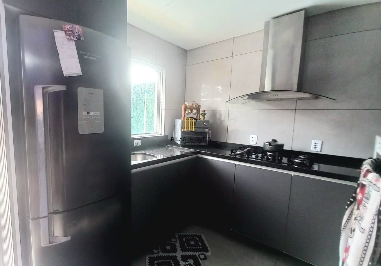 Casa no bairro Restinga - 2 dormitórios