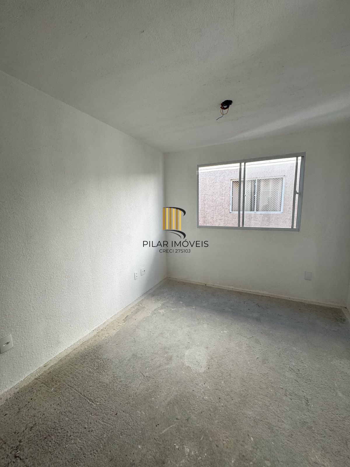 Apartamento no bairro Ipanema reformado - 2 dormitórios