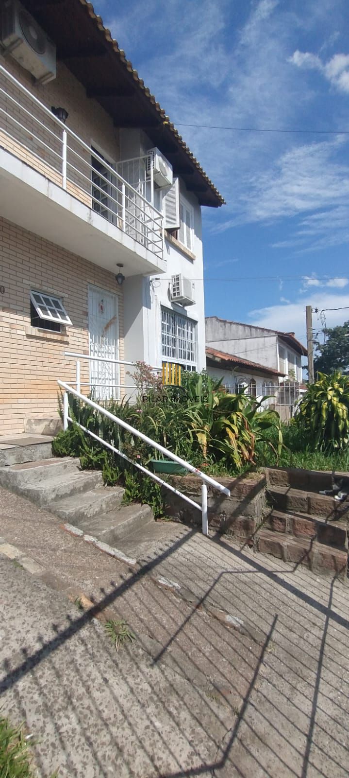 Sobrado no Bairro Vila Nova -4 Dormitórios