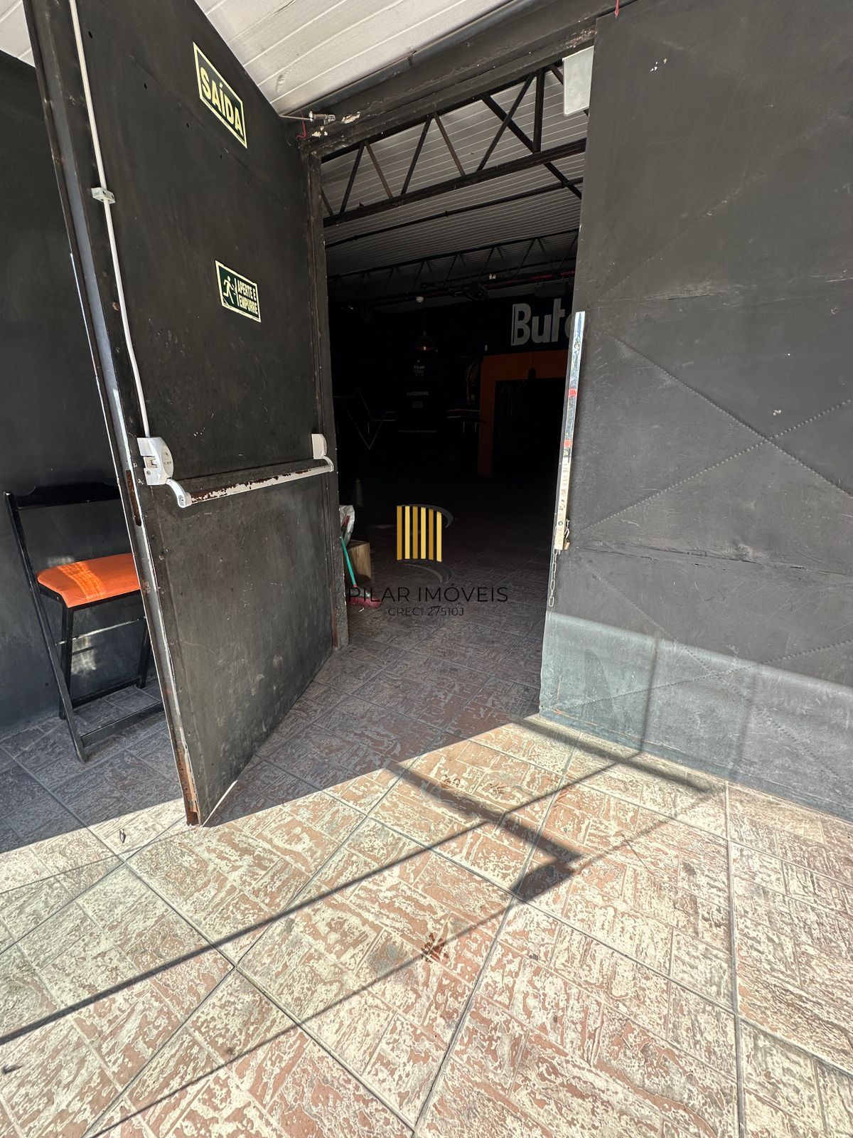 Loja comercial-bairro Hipica