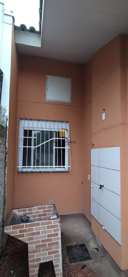 Casa de 2 dormitorios no Loteamento Winter Park