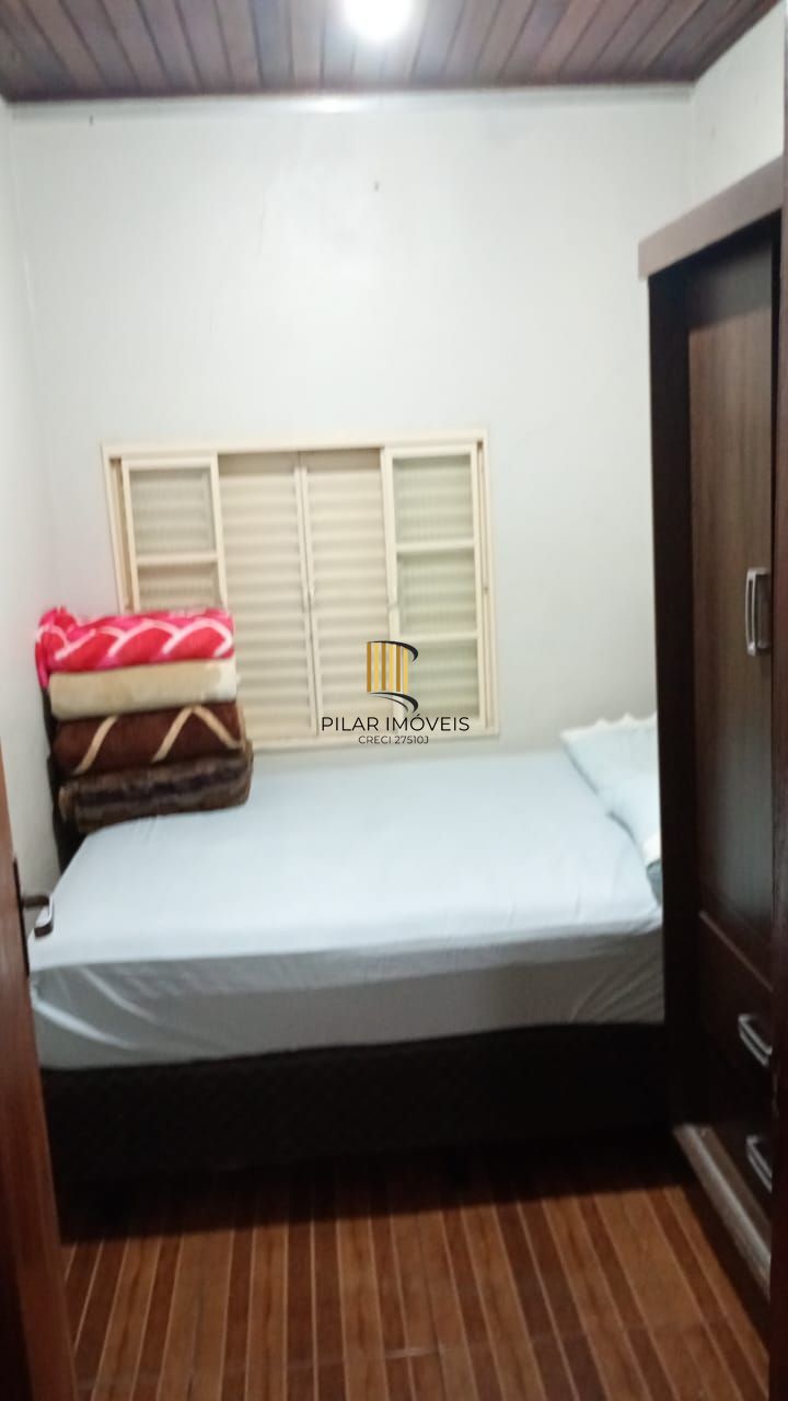 Casa  no bairro Restinga 3 dormitórios