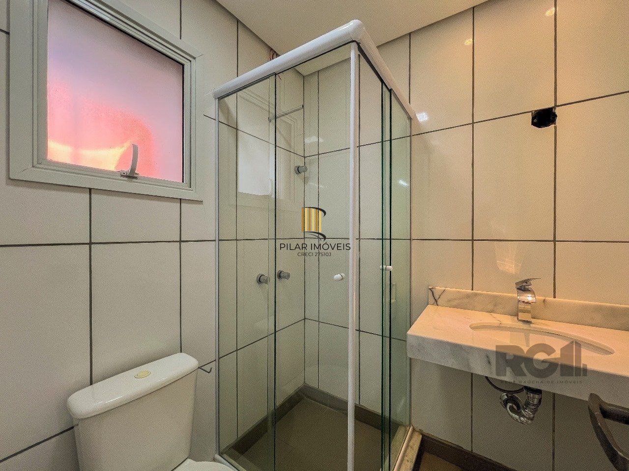 Casa em Condomínio no bairro Pedra Redonda - 5 dormitórios