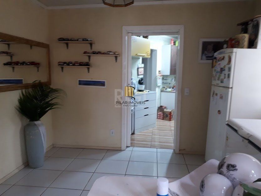 Casa com 4 dormitórios no bairro Vila Nova