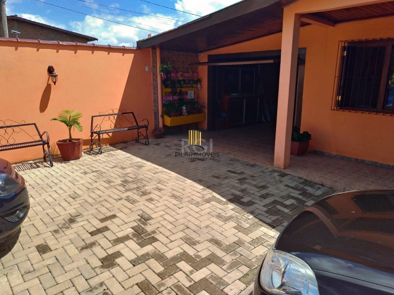 Casa no bairro Ponta Grossa - 3 dormitórios