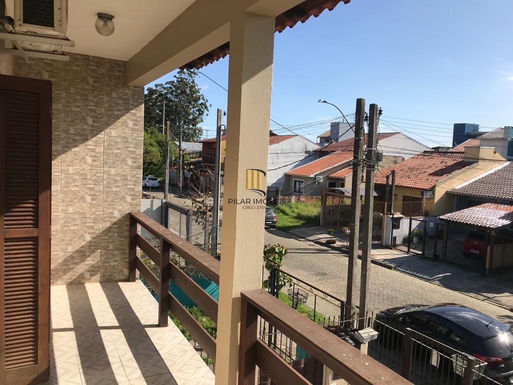 Sobrado semi mobiliado de 3 dormitorios sendo uma suite no bairro Hipica