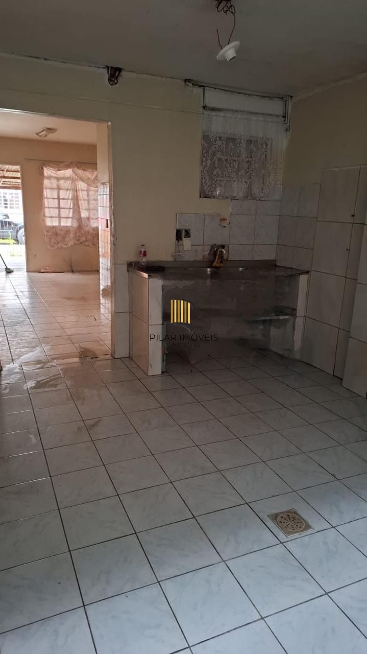 Sobrado com 2  dormitórios- Restinga