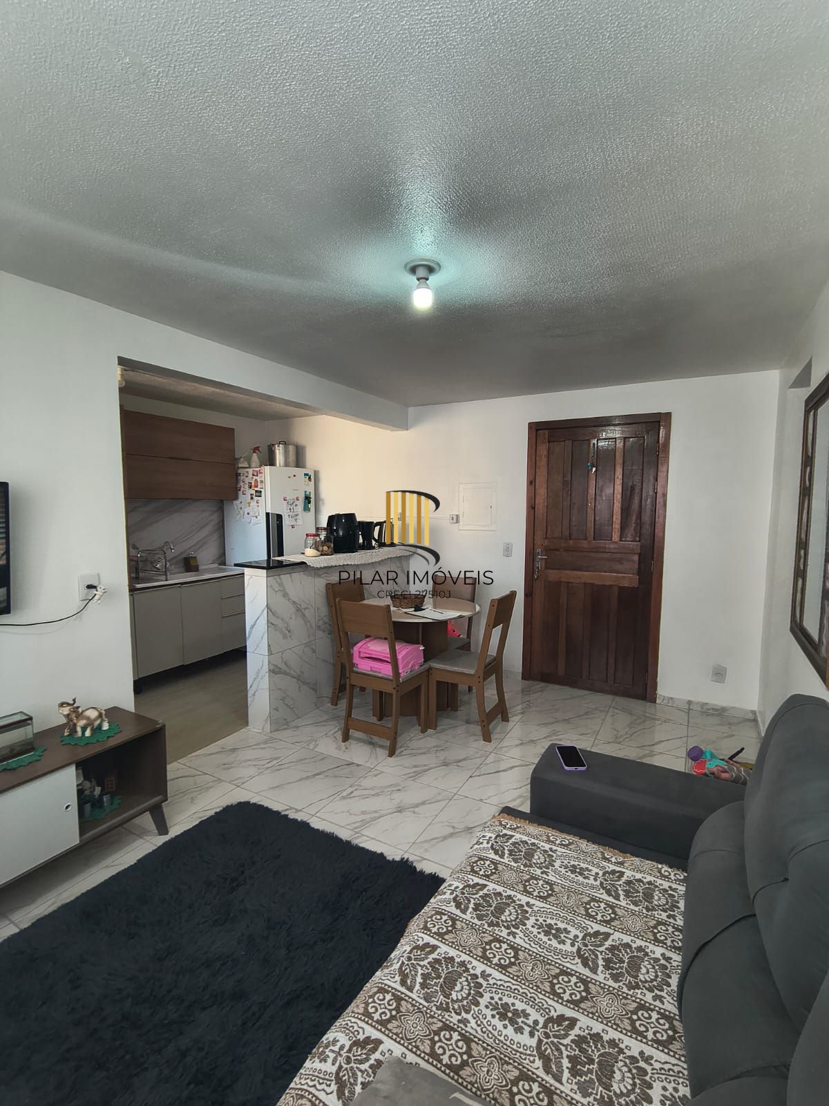 Apartamento de 2 dormitórios na Restinga