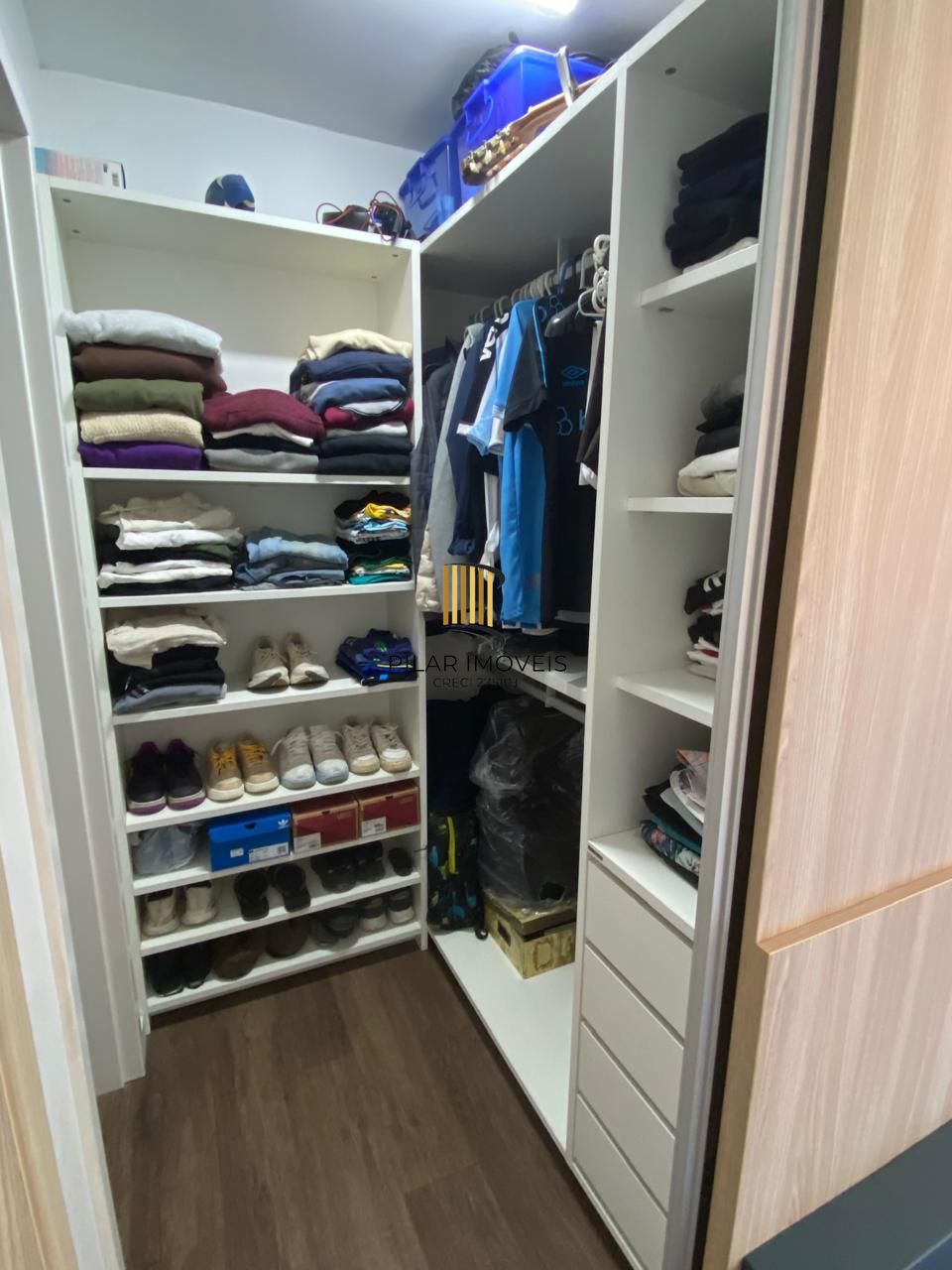 Casa em Ipanema com 4 Dormitórios sendo 3 Suíte