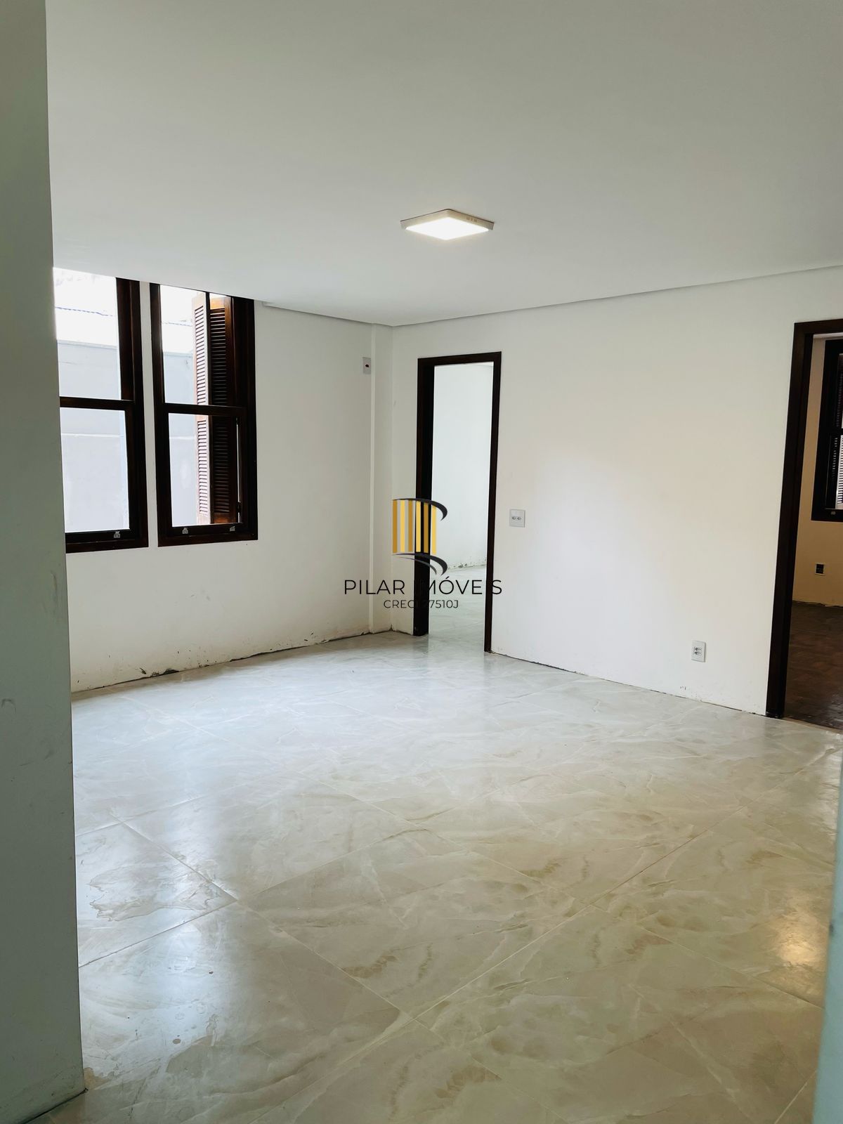 Apartamento Bairro centro- 3 dormitórios ,Sendo 1 suíte.