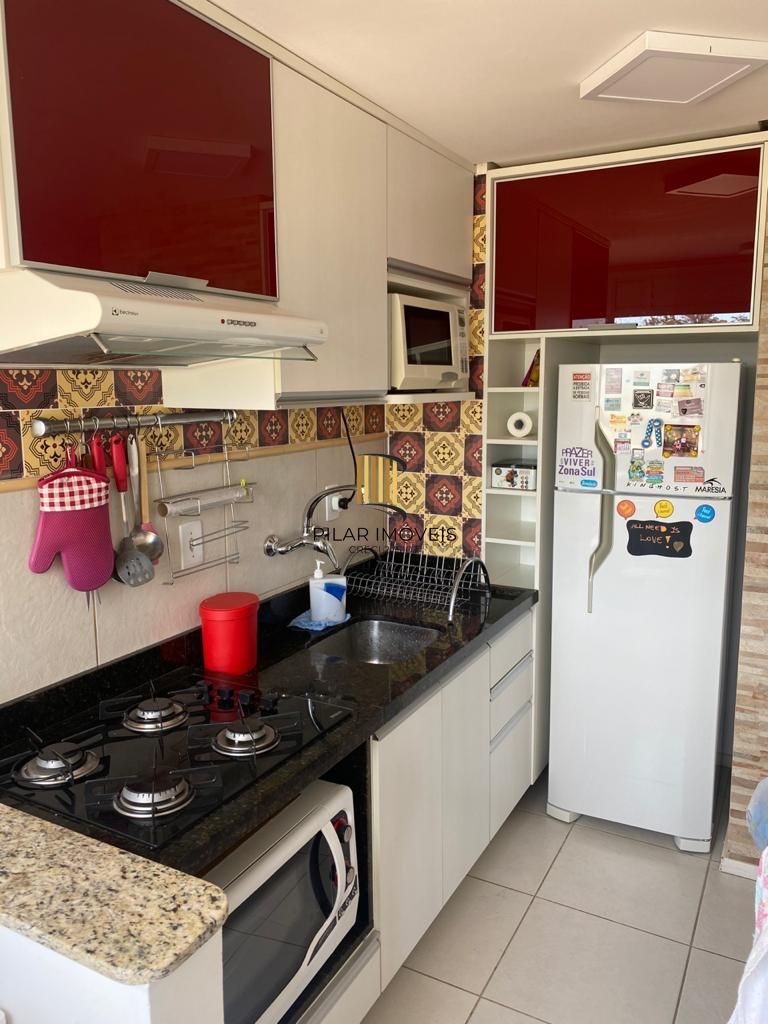 Apartamento no bairro Hípica - 2 dormitórios