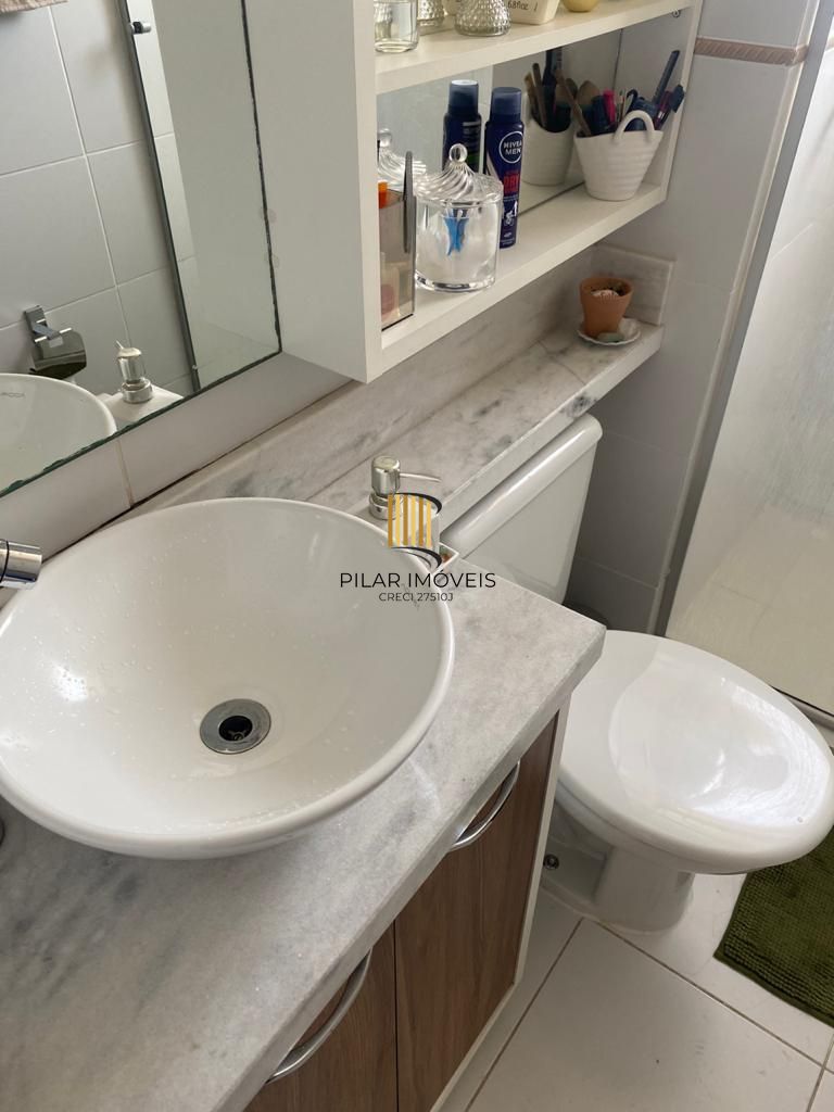 Apartamento no bairro Hípica - 2 dormitórios